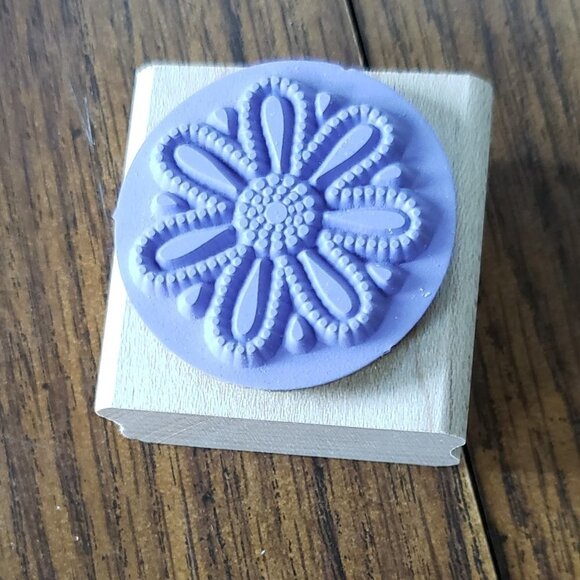 Stampin Up 2x2 Inch Polka Dot Flower Wood Mounted Rubber Stamp - Picture 2 of 8